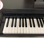 1610022930 yamaha clp550. 1 min