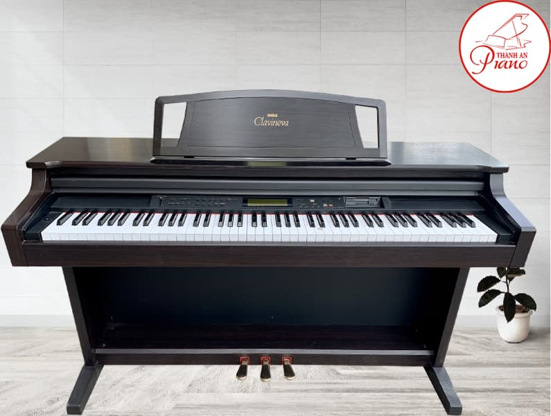 Đàn piano điện Yamaha CLP711