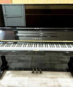 Piano Cơ Yamaha UX