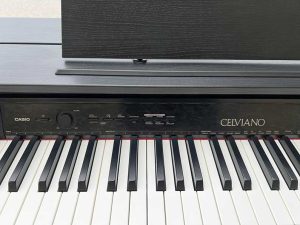 5e57541d9cb950e709a8